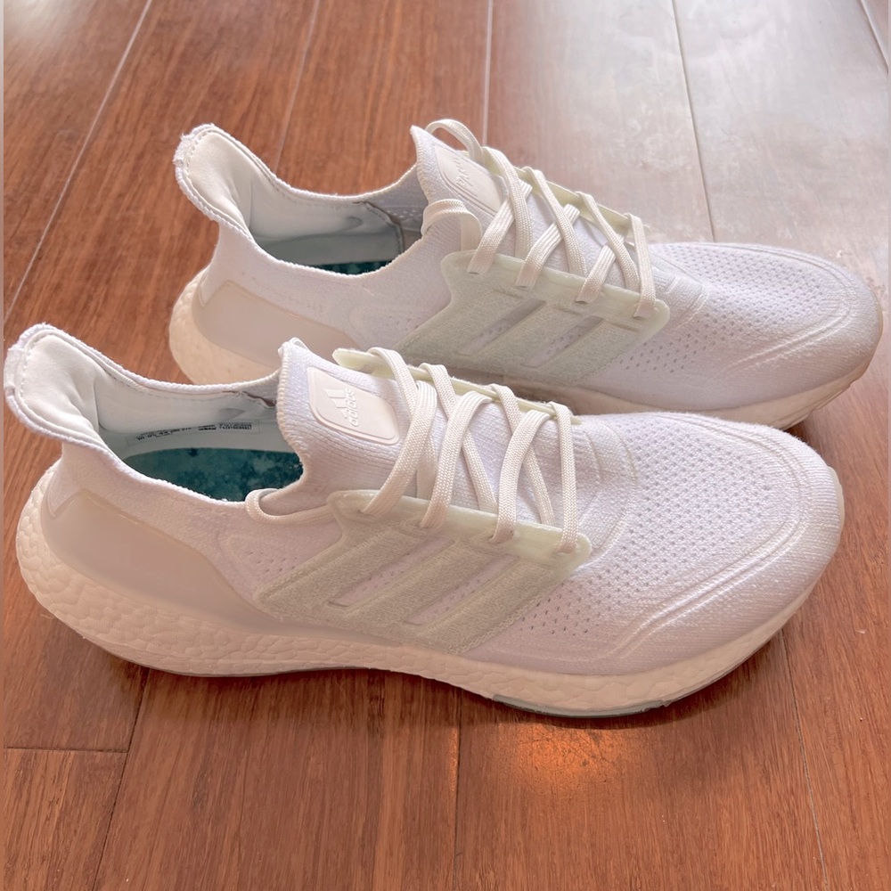 Adidas Ultraboost 21 Parley, Men’s size 10